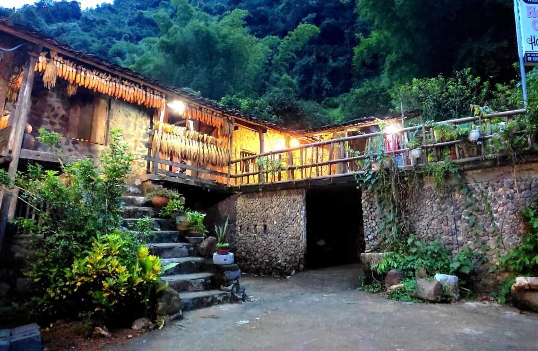 Hoang Cong Ban Gioc Homestay カオバン エクステリア 写真